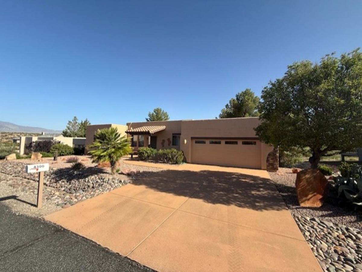 House for rent at 4300 W Hogan Dr, Cornville, AZ 86325