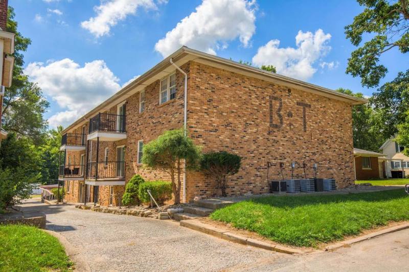 Apartment for rent at 110 W Front St, Delphi, IN 46923