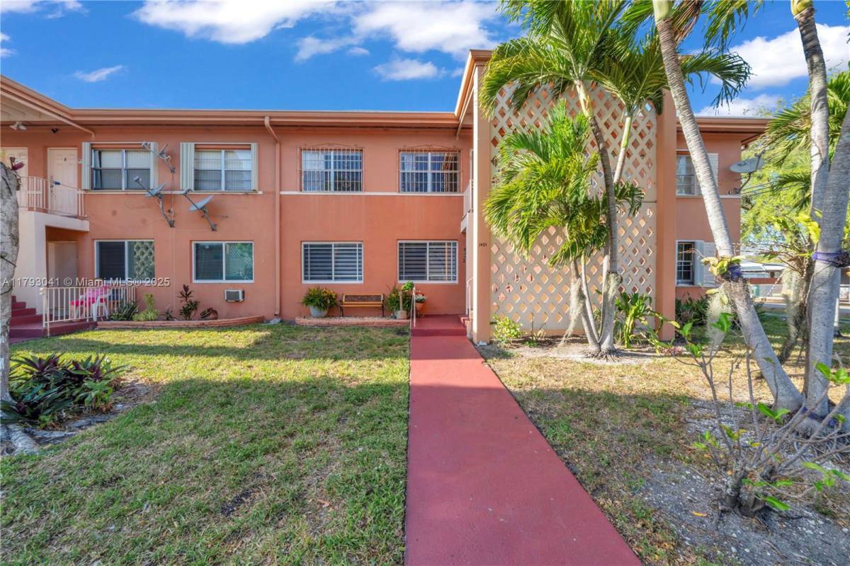 Apartment for rent at 3401 SW 10th St #2B, Miami, FL 33135
