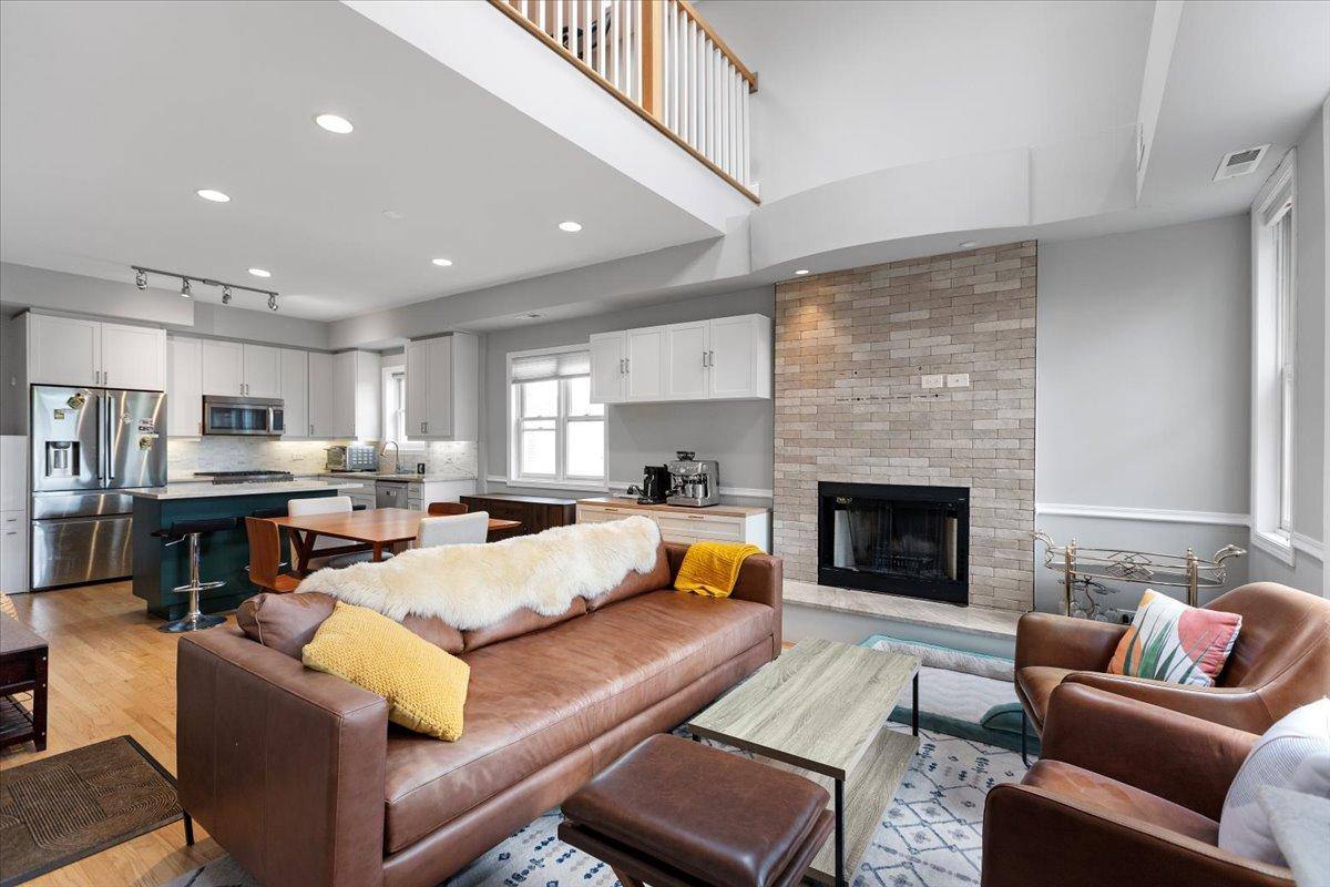 Apartment for rent at 2629 N Dayton St #3S, Chicago, IL 60614