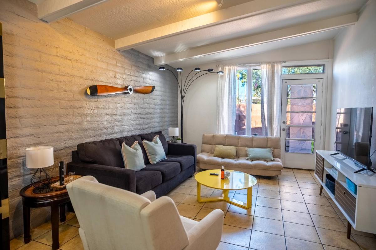 Apartment for rent at 4406 E Hubbell St #4, Phoenix, AZ 85008