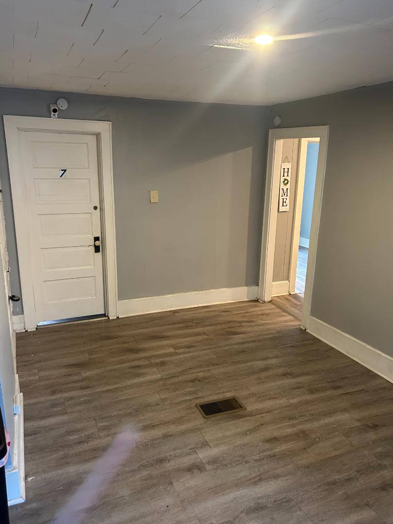 Apartment for rent at 359 E 4th St #1 2, Chillicothe, OH 45601