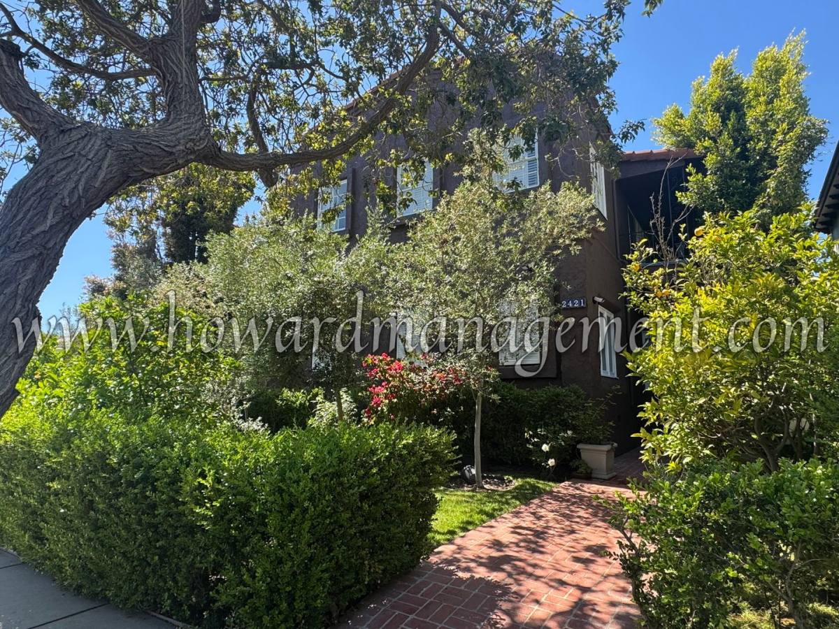 House for rent at 2421 California Ave, Santa Monica, CA 90403