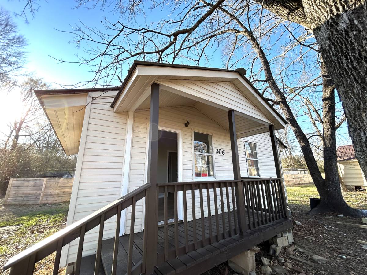 House for rent at 206 Bundrum Dr NW, Jacksonville, AL 36265
