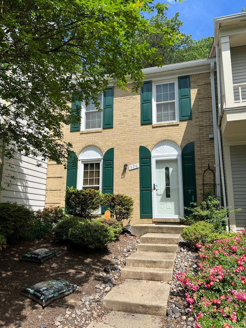 Townhouse for rent at 306 Crescendo Way, Silver Spring, MD 20901