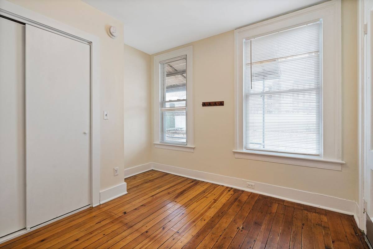 Apartment for rent at 170-172 Park St, New Haven, CT 06511