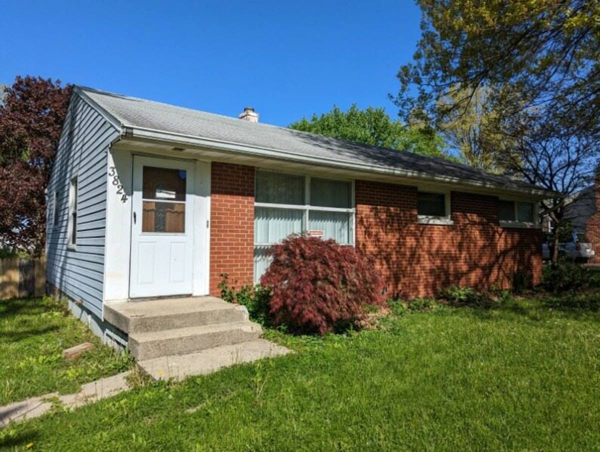 House for rent at 3824 S Lasalle St, Indianapolis, IN 46237