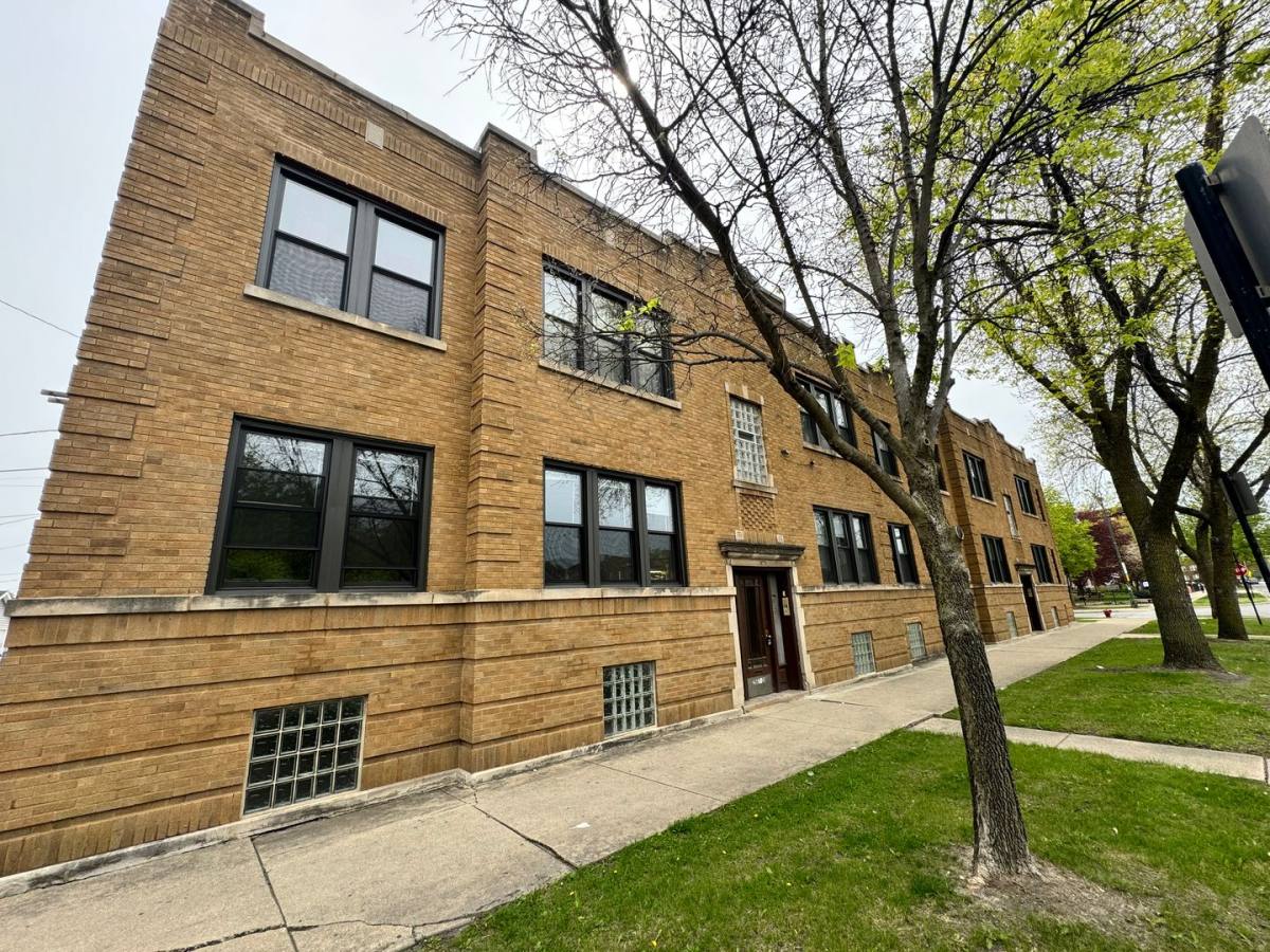 Apartment for rent at 2603-09 N Kostner, Chicago, IL 60639