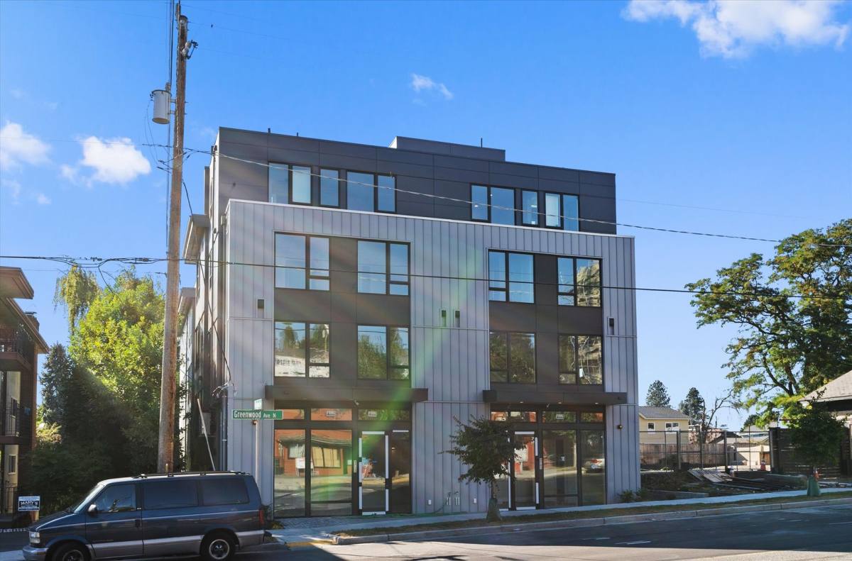 Townhouse for rent at 9719 Greenwood Ave N #B, Seattle, WA 98103