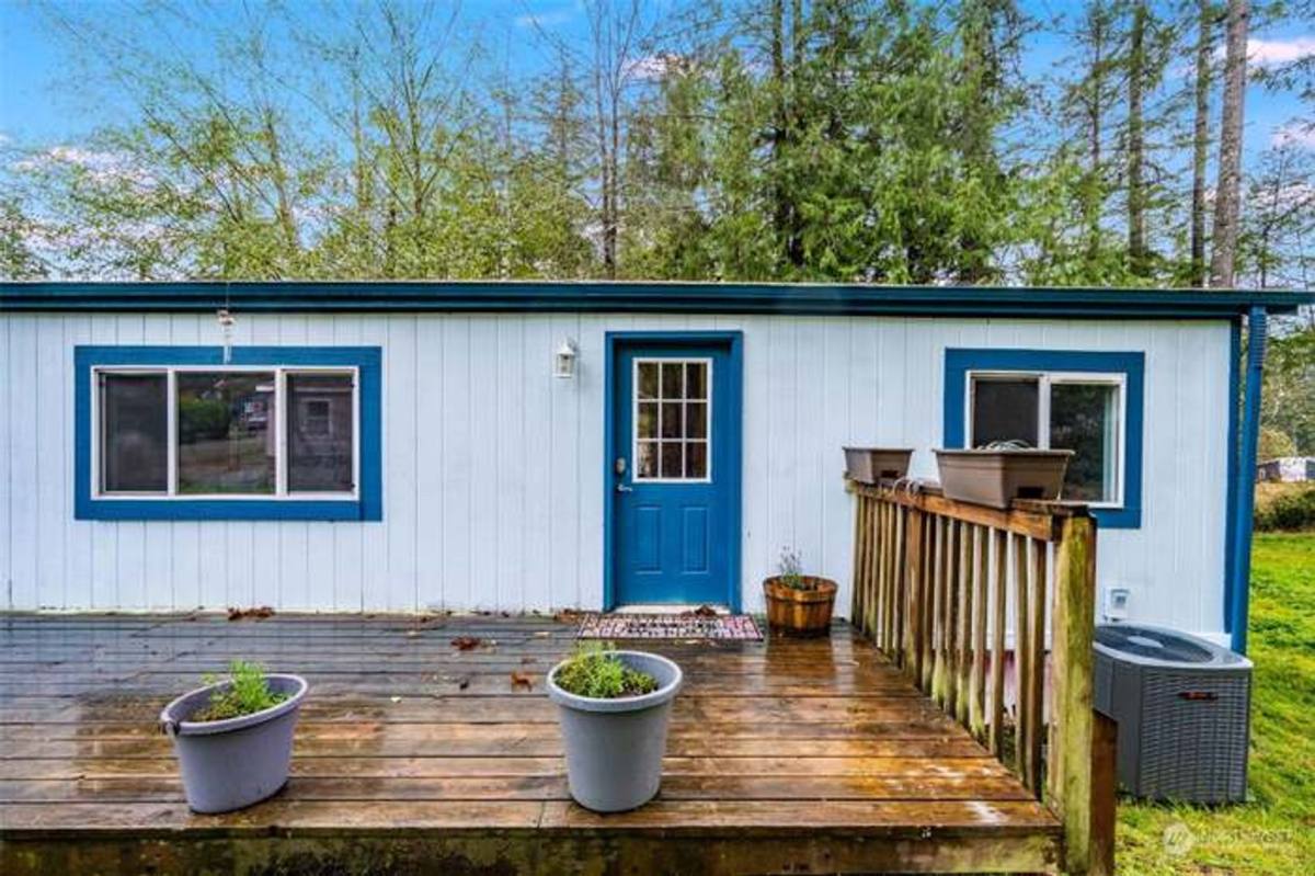 House for rent at 40 E Totten Place, Shelton, WA 98584