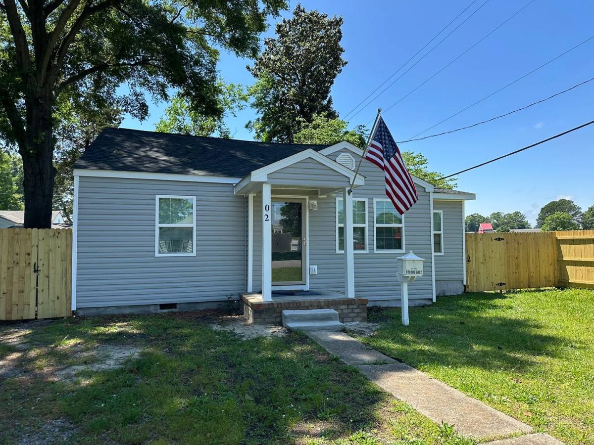 House for rent at 2 Rodgers Place, Portsmouth, VA 23702