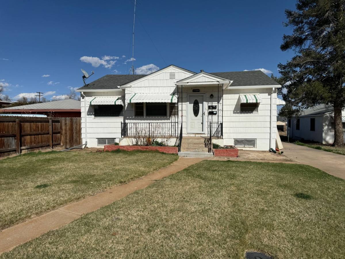 Apartment for rent at 2308 6th Ave, Greeley, CO 80631