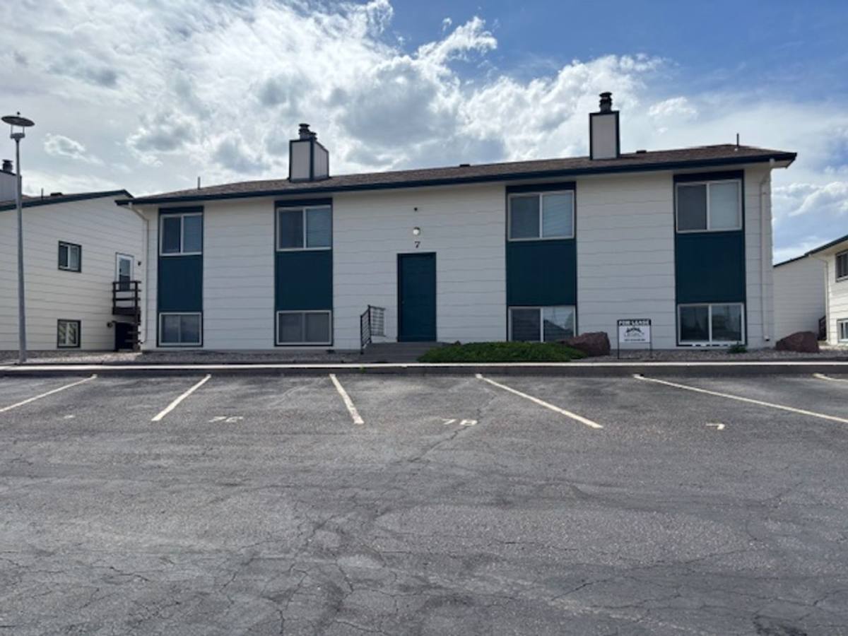 Apartment for rent at 402 Miller Lane, Cheyenne, WY 82009
