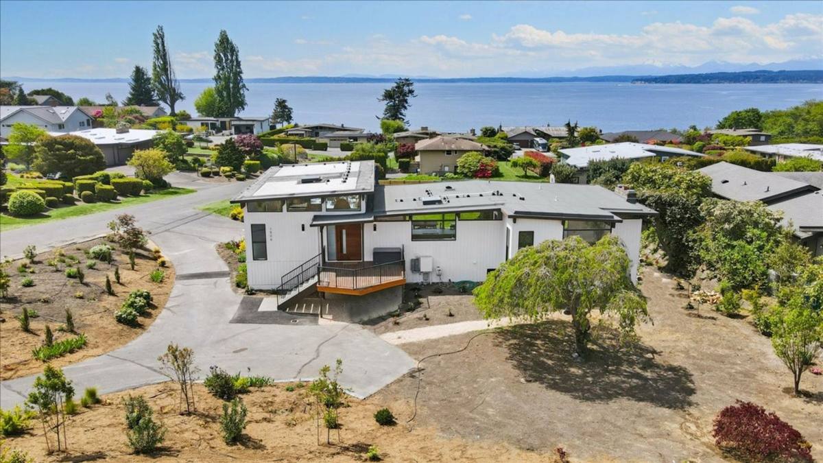 House for rent at 1506 NW Springdale Place, Seattle, WA 98177