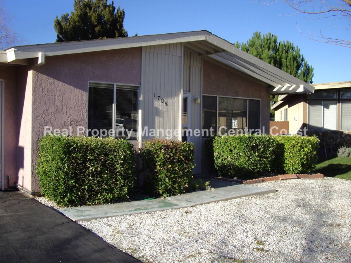 House for rent at 1705 Kings Dr, Paso Robles, CA 93446