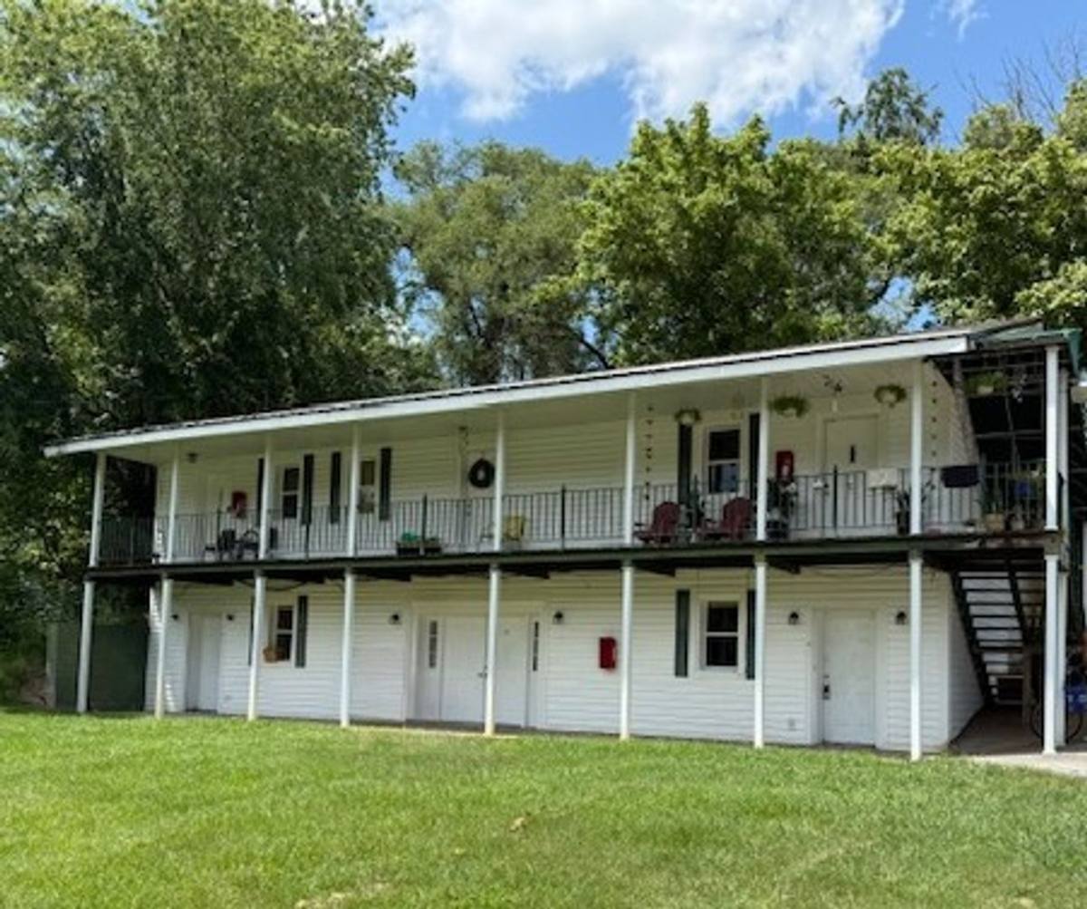 Apartment for rent at 1208 Bloomingdale Rd, Kingsport, TN 37660