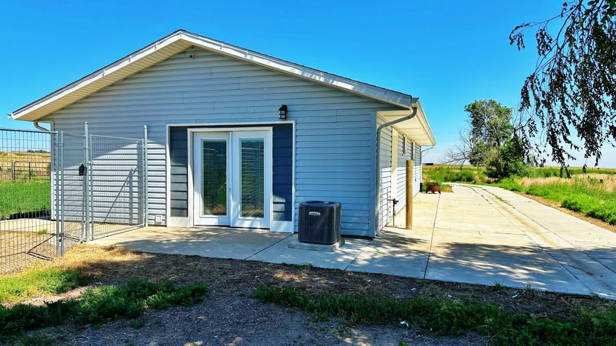 House for rent at 4100 Horseshoe Dr, Strasburg, CO 80136