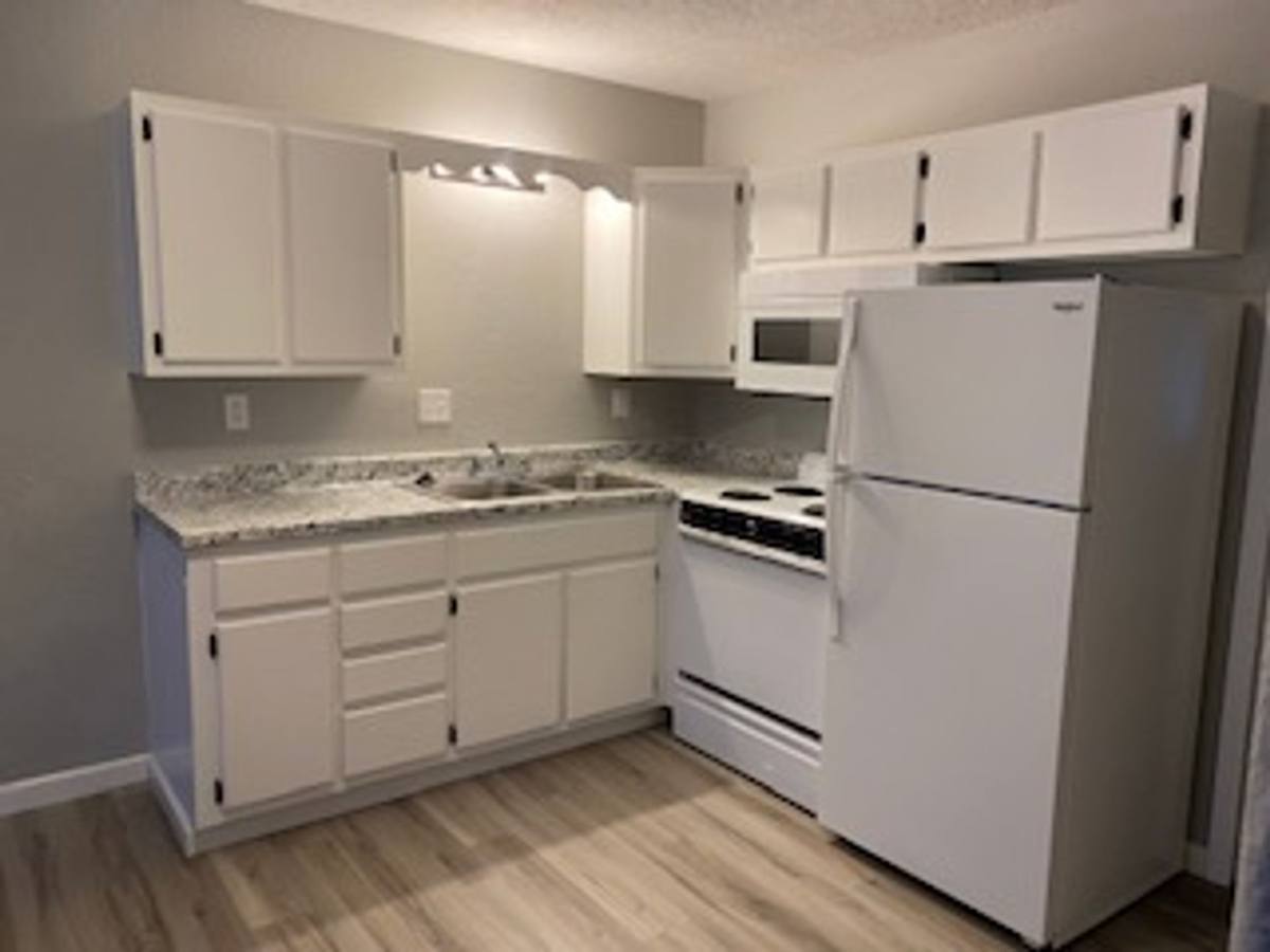 Apartment for rent at 1736 Hitching Post Lane, Farmington, MO 63640