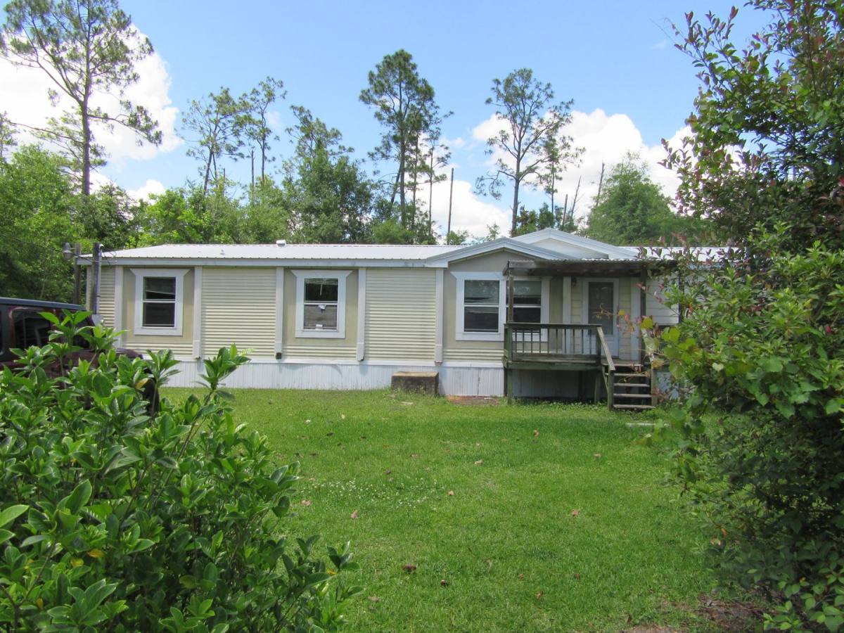 House for rent at 12013 Hibiscus St, Fountain, FL 32438