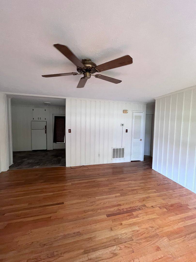 Apartment for rent at 13001 Elm Ave, Laurinburg, NC 28352