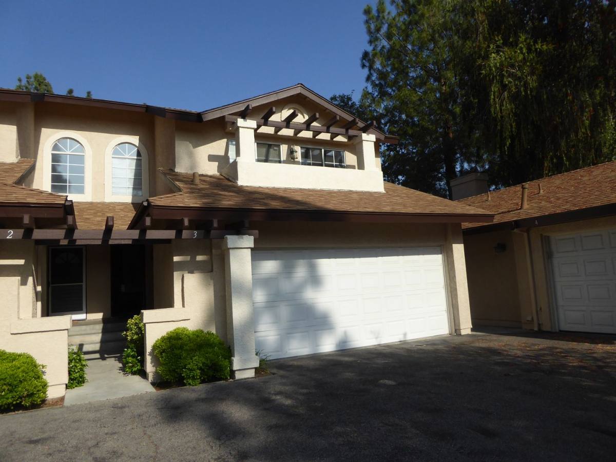 Condo for rent at 22810 Banyan Place, Santa Clarita, CA 91350