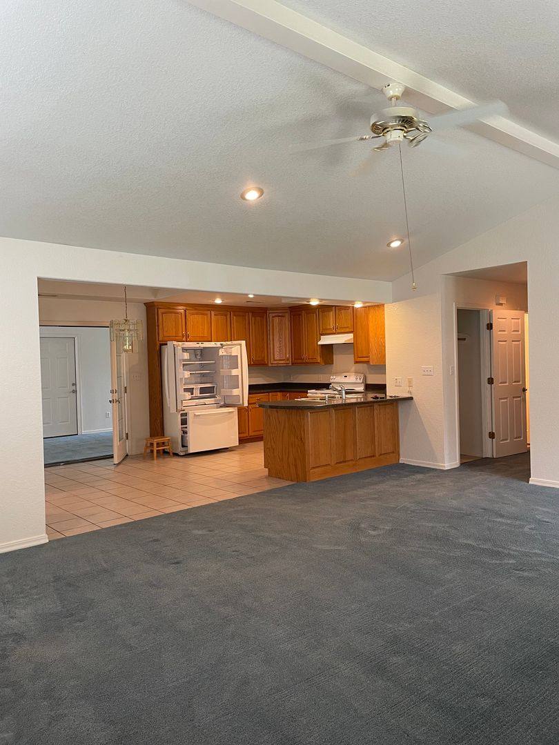 House for rent at 701 N 4th St, Dardanelle, AR 72834