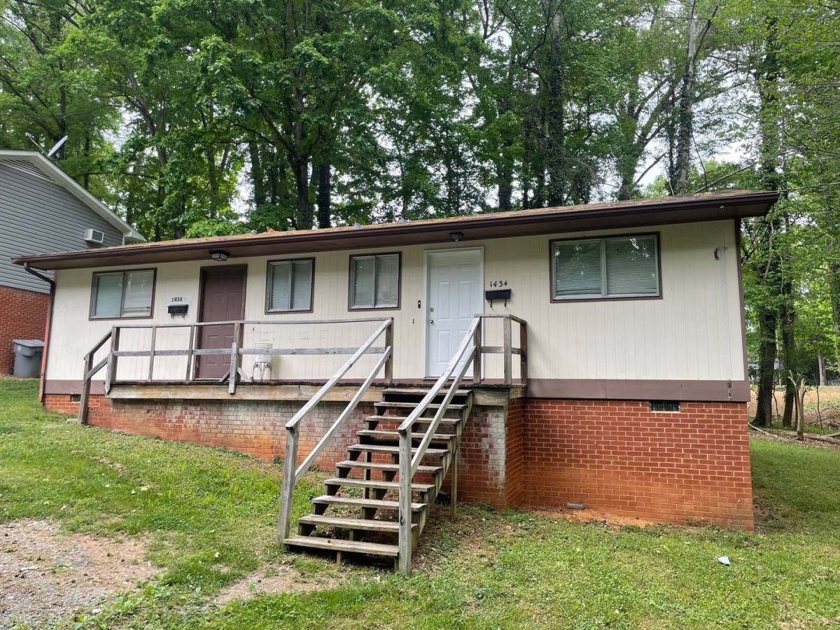 Apartment for rent at 1434-1436 Rolling Rd, Asheboro, NC 27205