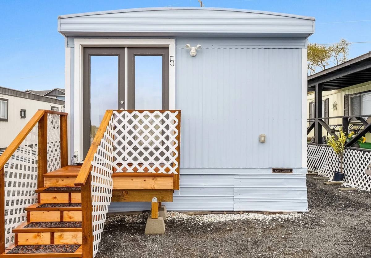 House for rent at 1908 W Marina Dr, Moses Lake, WA 98837