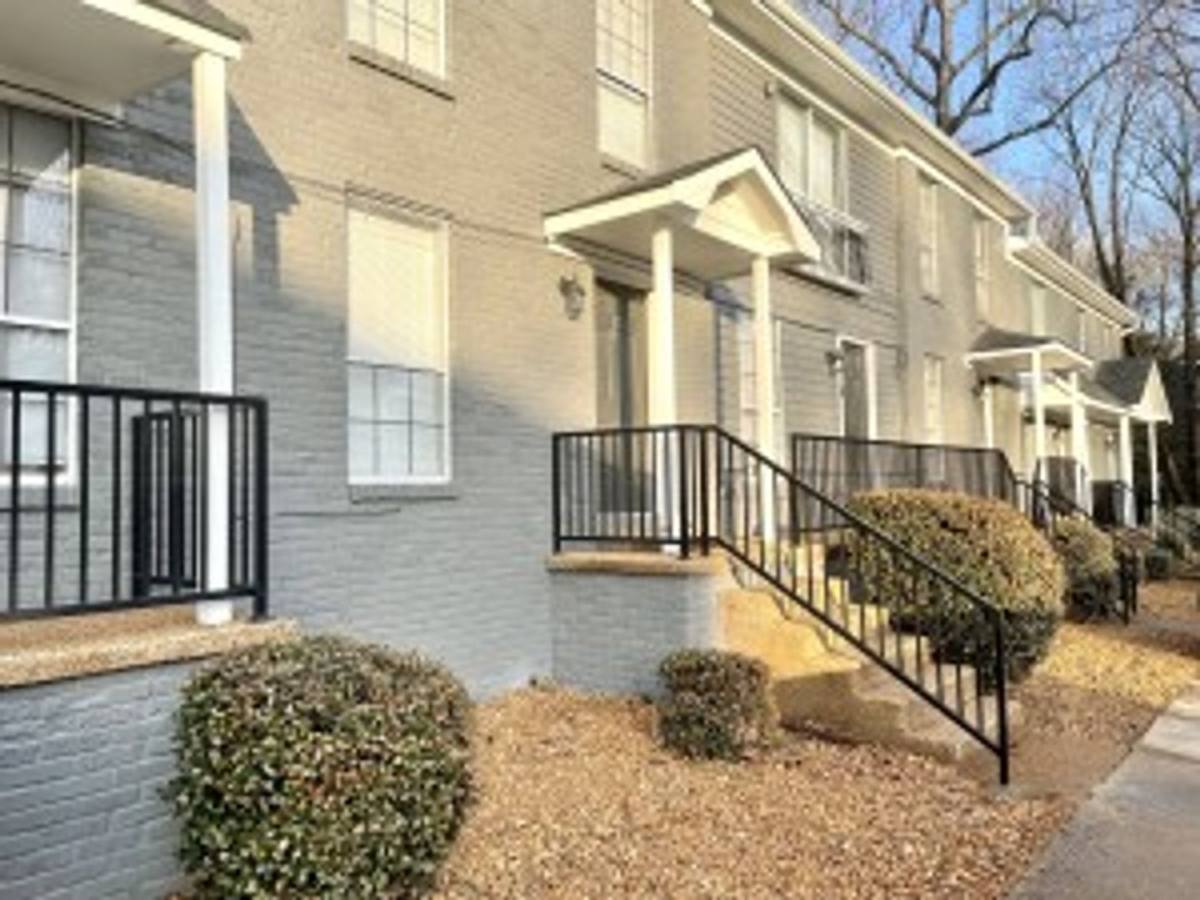 Apartment for rent at 1344 Campbell, Jackson, TN 38301
