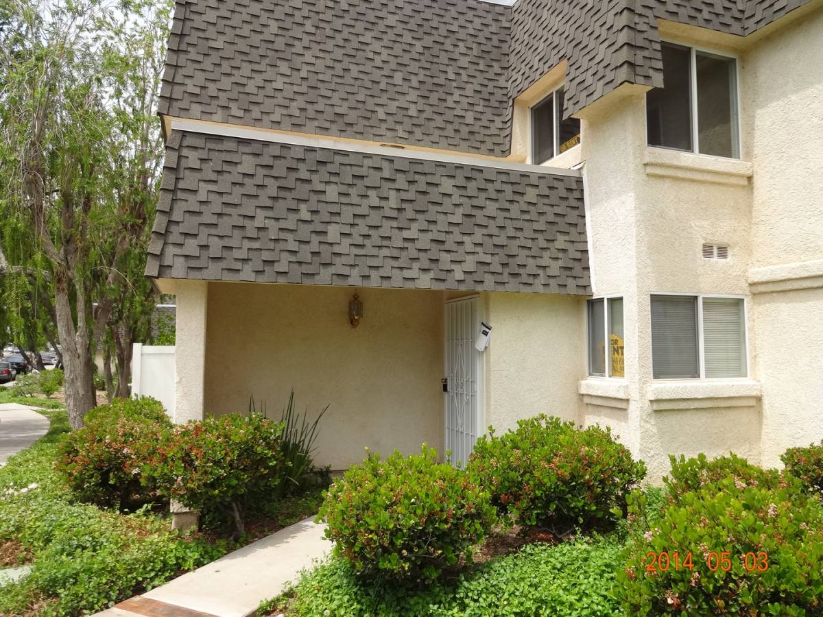 Townhouse for rent at 19031 Hamlin St, Reseda, CA 91335