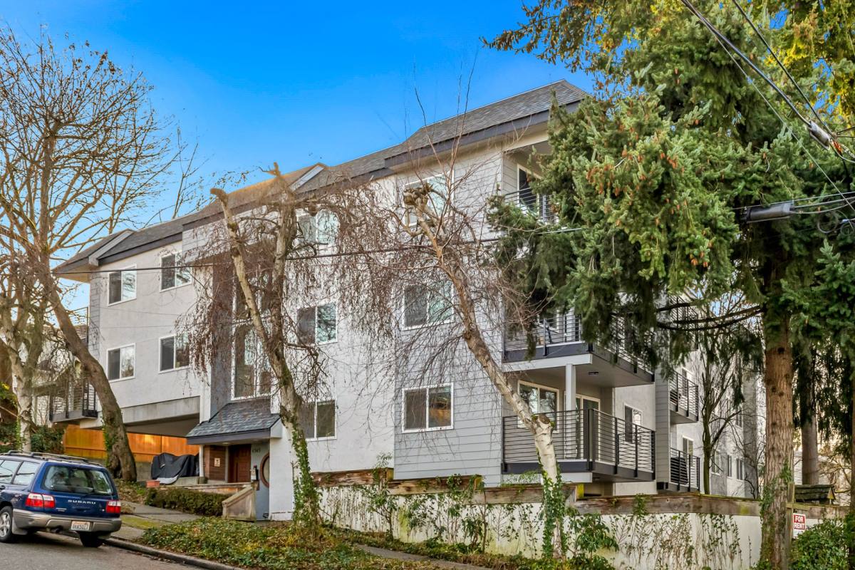 Apartment for rent at 4345 32nd Ave W, Seattle, WA 98199