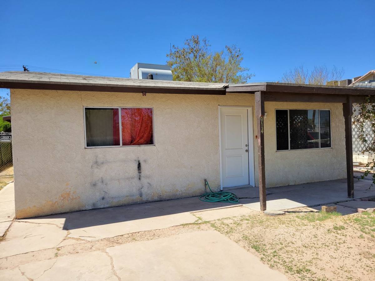 Apartment for rent at 914 E 2nd St, Calexico, CA 92231