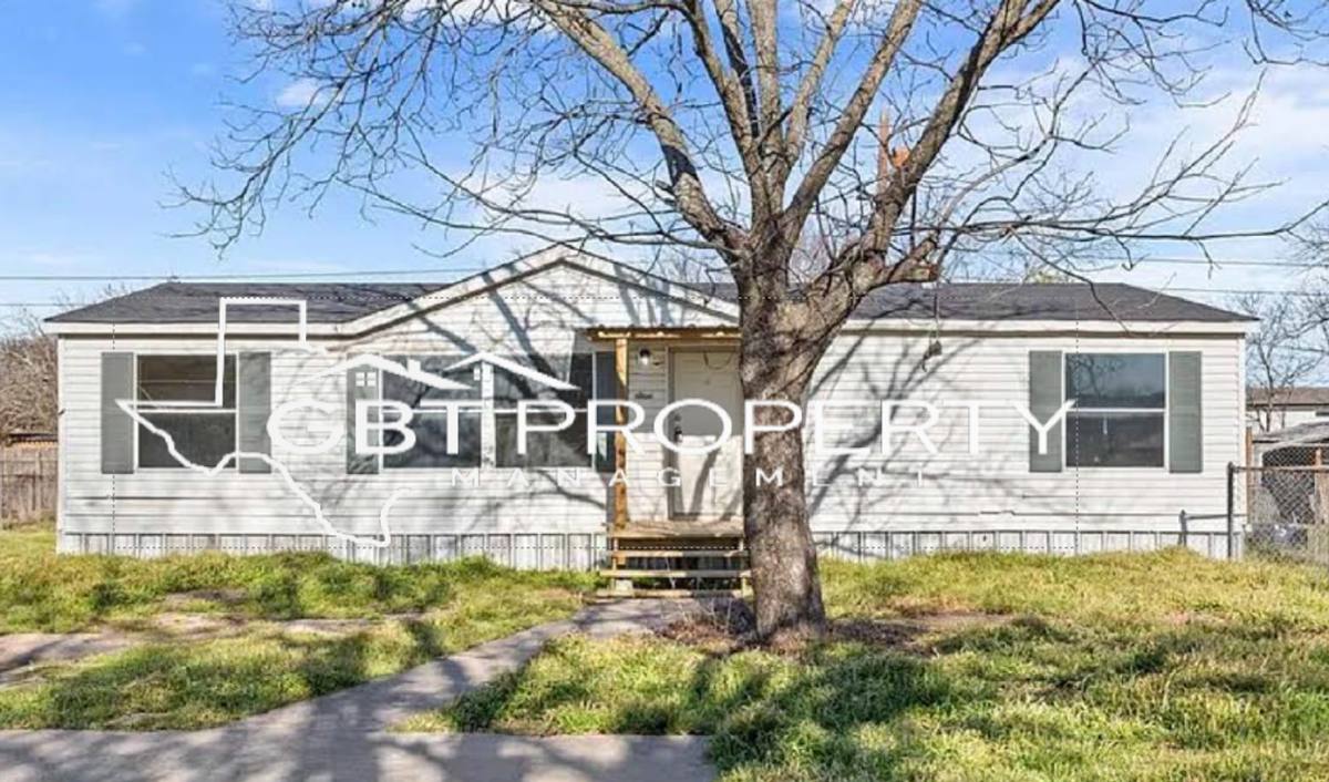 House for rent at 1615 Crockett St, Waco, TX 76705
