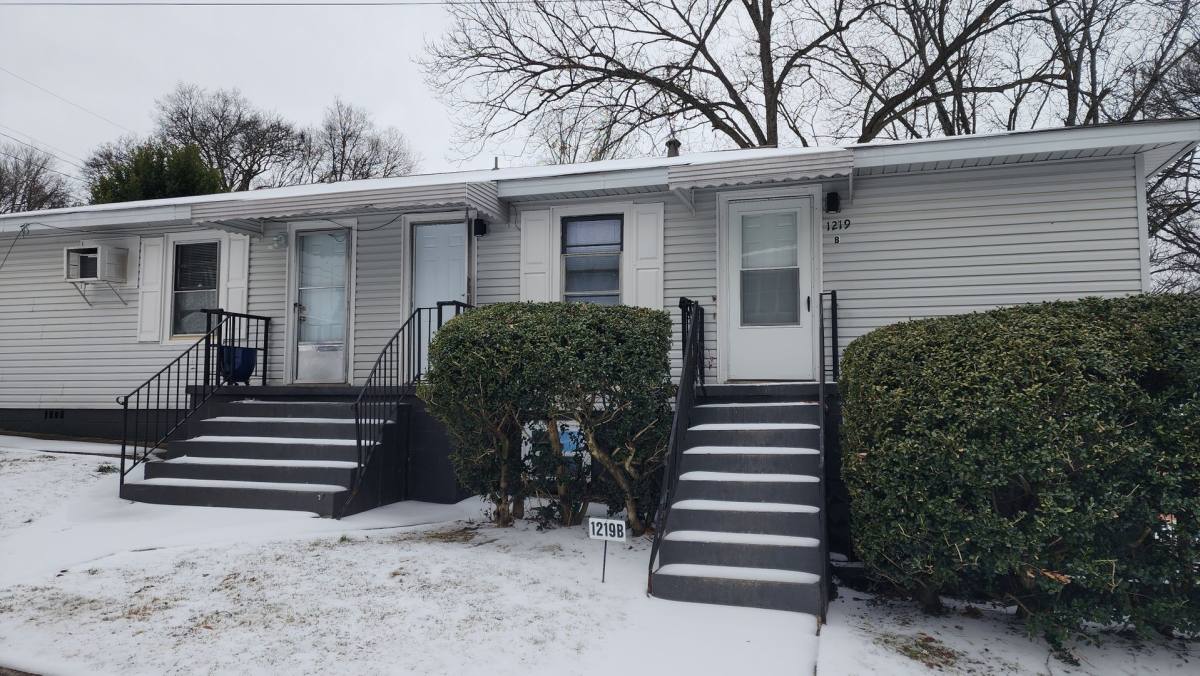 Apartment for rent at 1219 Highland Ave SE, Huntsville, AL 35801