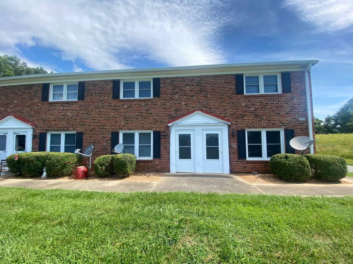 Apartment for rent at 131 Shenandoah Ave, Madison Heights, VA 24572
