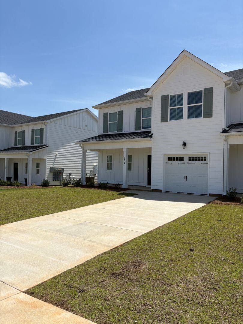 Apartment for rent at 127 Hunters Hill Way, Enterprise, AL 36330