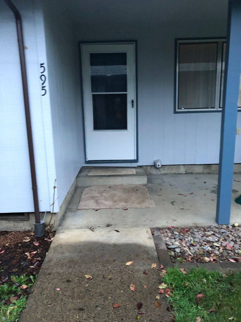 Townhouse for rent at 595 NW Oak Ave, Corvallis, OR 97330