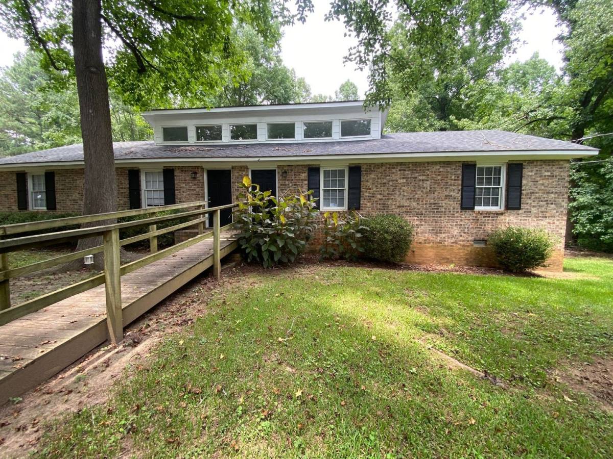 House for rent at 663 Maplewood Lane, Hull, GA 30646