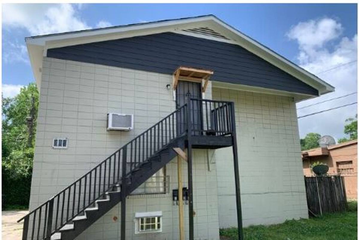 Apartment for rent at 881 Violet St, Baton Rouge, LA 70802