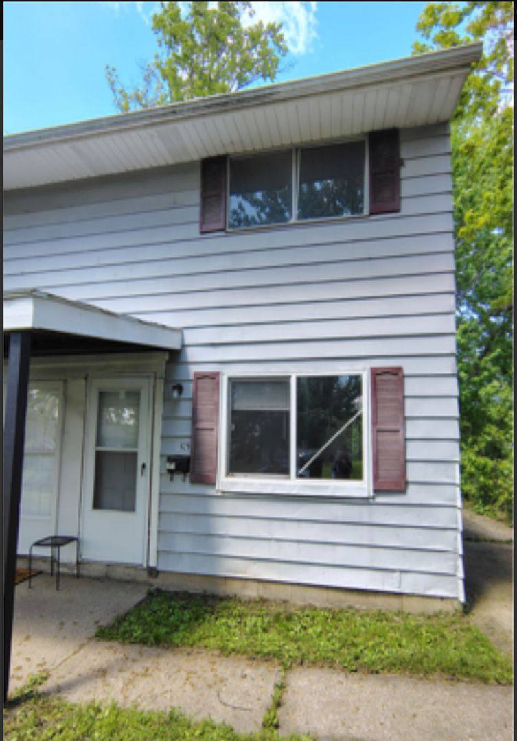 Apartment for rent at 1627-1629 E 33rd St, Lorain, OH 44055