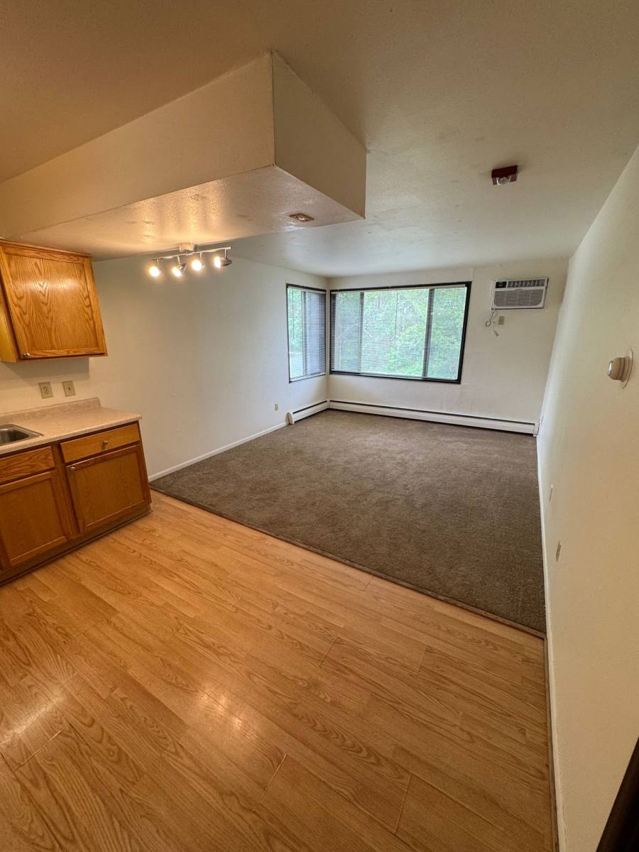 Apartment for rent at 970 Union St, Platteville, WI 53818
