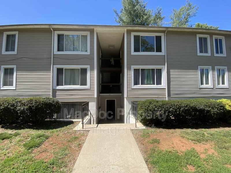 Apartment for rent at 111 Berry St #11, Orange, VA 22960