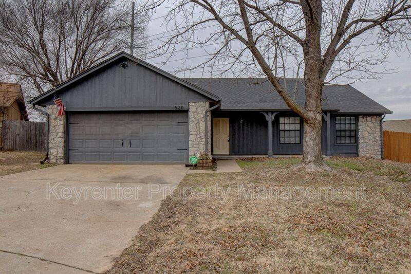 House for rent at 520 W Roanoke St, Broken Arrow, OK 74011