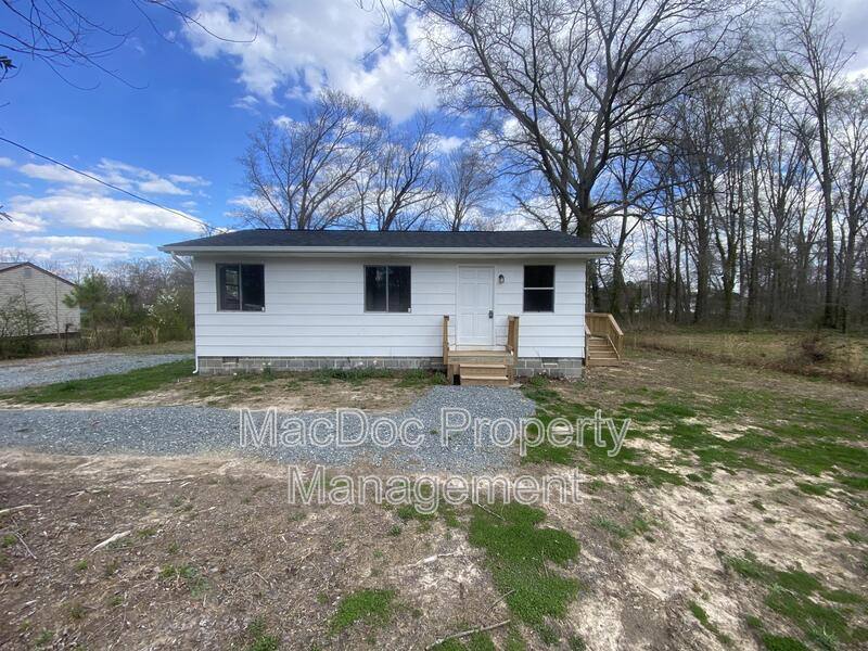 House for rent at 6037 Rosedale Dr, King George, VA 22485