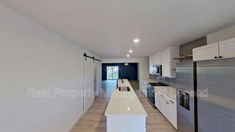 House for rent at 1811 N Crockett St, Sherman, TX 75092