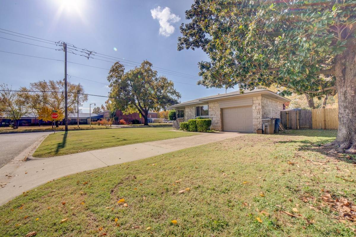 House for rent at 5548 S Owasso Ave, Tulsa, OK 74105