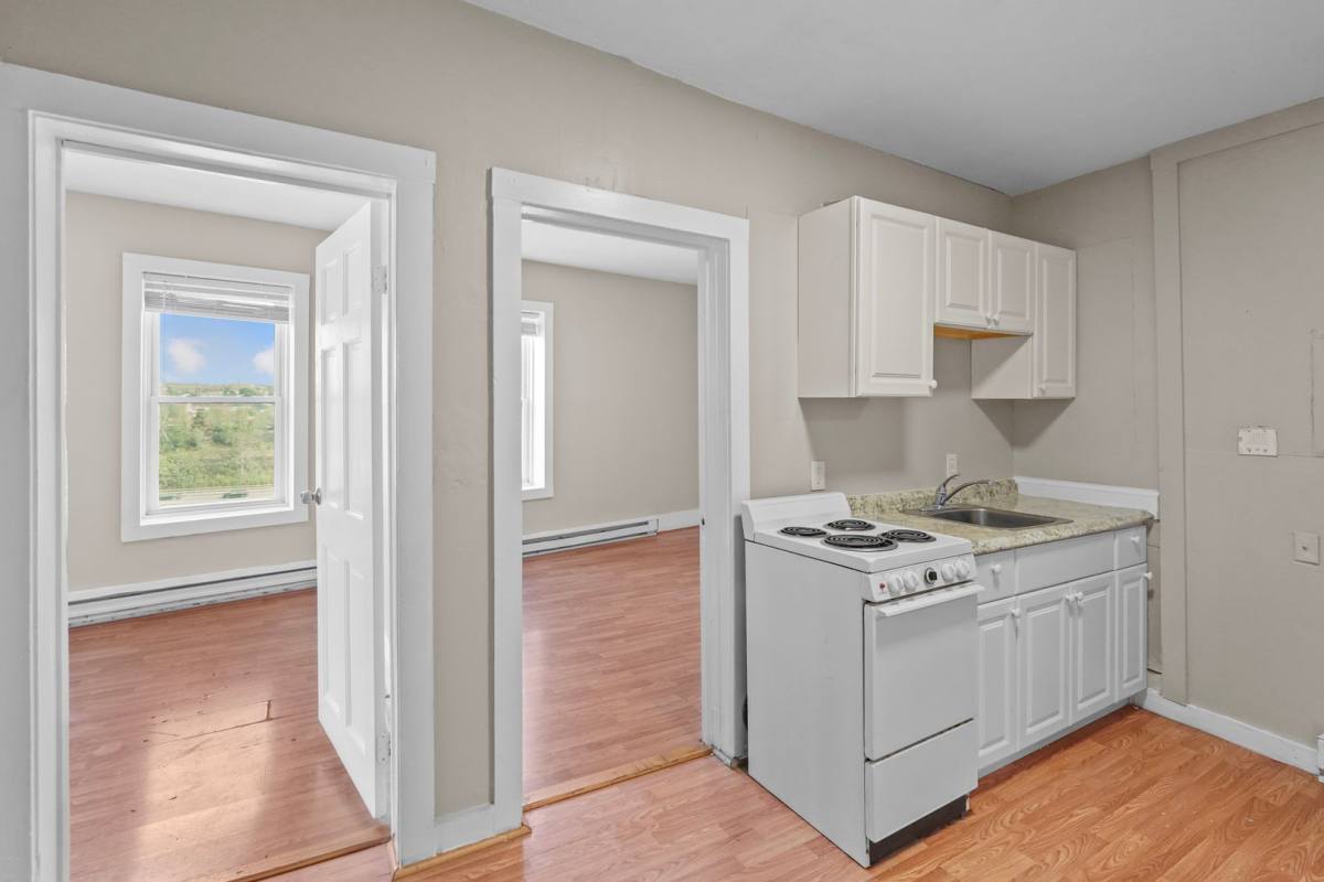 Apartment for rent at 24 Charlton St, Worcester, MA 01608