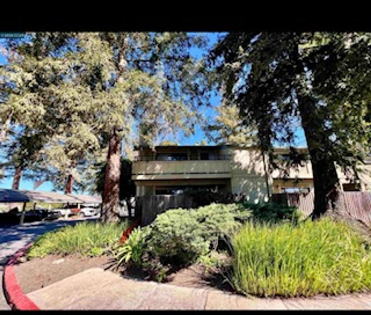 Condo for rent at 2125 Northwood Circle #A, Concord, CA 94520