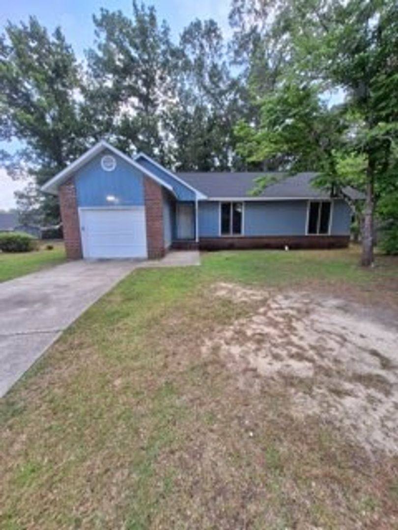 House for rent at 6948 Callahan Circle, Fayetteville, NC 28314