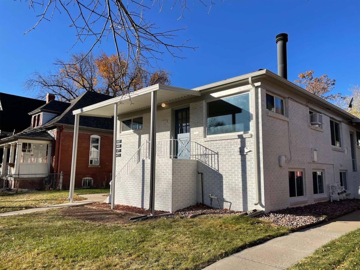 Apartment for rent at 465 Clarkson St, Denver, CO 80218